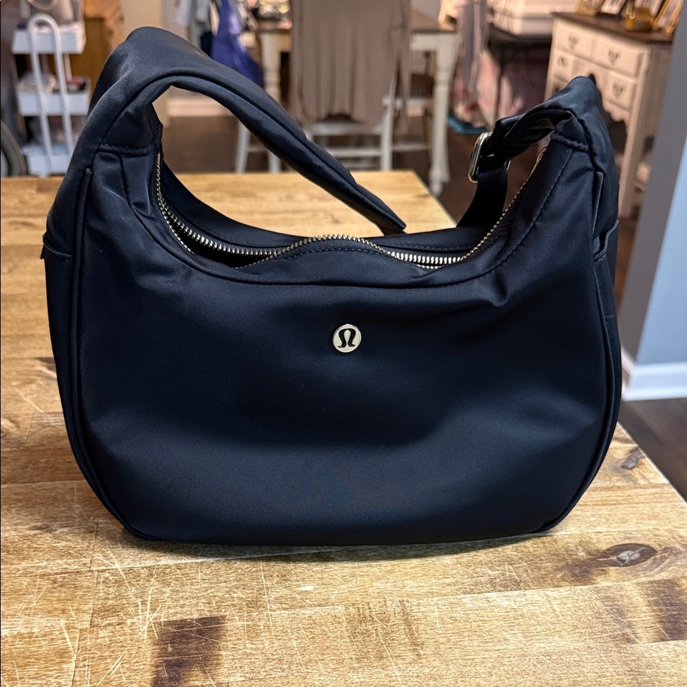 lululemon athletica Classic Black Shoulder Bag